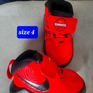 Nike toddler shoe